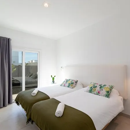 Malvasia By * Πλάγια Μπλάνκα