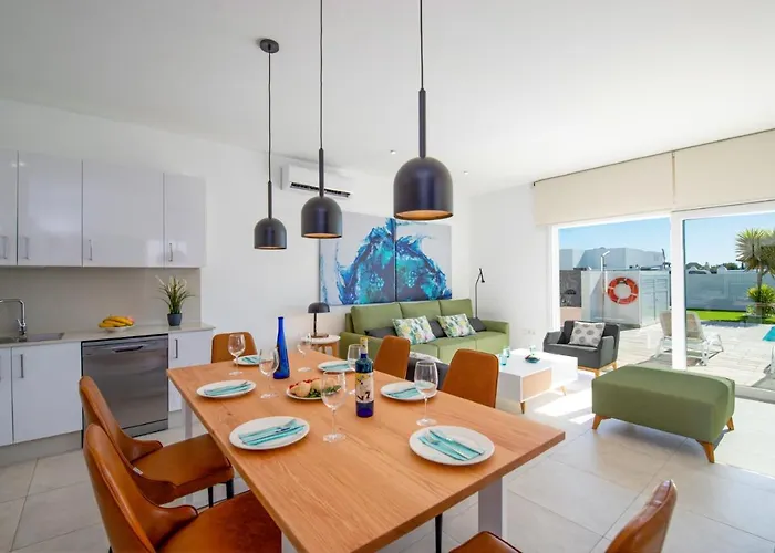 Malvasia By * 플라야블랑카