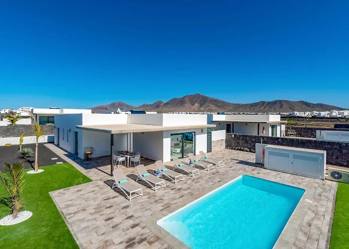 Malvasia By * 플라야블랑카